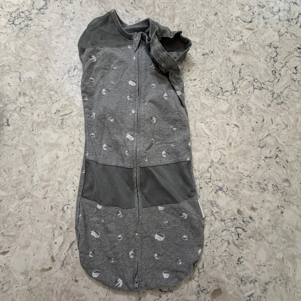 Gray SNOO Sack Celestial Sleep Sack Size M 3-6 Months Vented Cozy Organic Cotton